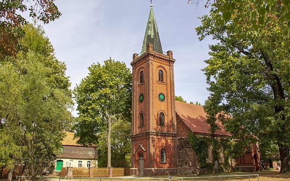 Kirche Noßdorf, Foto: TMB-Fotoarchiv/ScottyScout