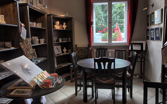 4 bis 8 Personen Tisch, Foto: Café Franz. Schubert