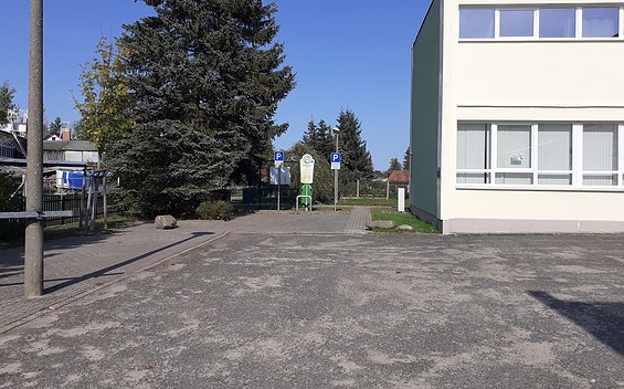 Stromtankstelle am Begegnungszentrum in Lunow, Foto: Kreiswerke Barnim GmbH