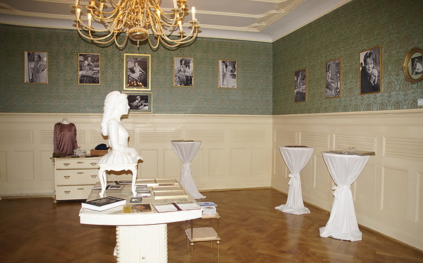 Ausstellungsraum &quot;Grüner Salon&quot;, Foto: Uwe Marcus Rykov / RSA e.V.