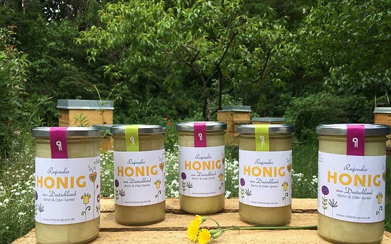 Honey Farm Grune