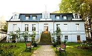 The manor house, photo: Gut Boltenhof