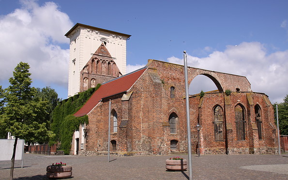 Kirchenruine in Wriezen, Foto: Seenland Oder-Spree/Michael Schön