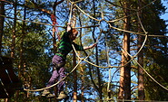 Klettern an der Kletterspinne, Foto: Kletterwald Schorfheide, Lizenz: Kletterwald Schorfheide