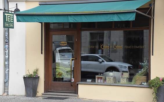 Teefachgeschäft Götz + Götz, Foto: Bernd Gewohn, Lizenz: TMB-Fotoarchiv