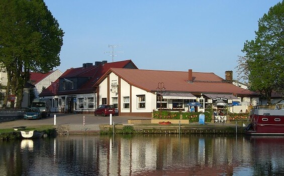 Berth at Gasthaus "Zur Fähre", Foto: Robert Tartsch