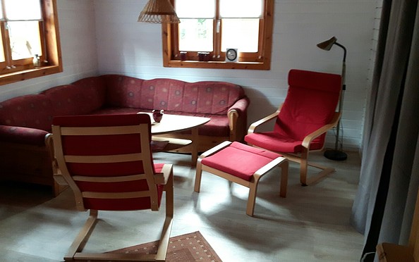 Loghouse Ferienhäuser - Sitzecke, , Foto: Morkvenas, Lizenz: Morkvenas