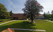 Blick auf die Museumsscheune, Foto: Jürgen Rocholl, Lizenz: Gemeinde Schorfheide