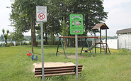 Playground at the bathing area at the lake Krüpelsee in Zernsdorf, Foto: Pauline Kaiser, Lizenz: Tourismusverband Dahme-Seenland e.V.