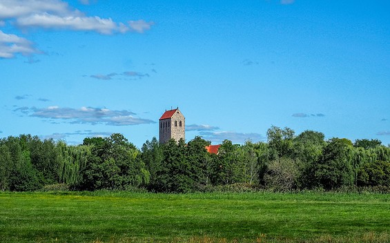 View towards castle Ziesar, Foto: Laura Schneider/Herz an Hirn, Lizenz: Tourismusverband Fläming e.V.