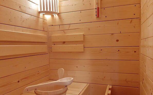 Ferienapartment Suite, Einblick in die Sauna, Foto: Ulrike Haselbauer, Lizenz: Tourismusverband LSL e.V.