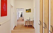 Ferienapartment Suite, großer Flur mit Garderobe, Foto: Ulrike Haselbauer, Lizenz: Tourismusverband LSL e.V.