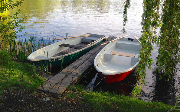 Rent a rowing boat on Lake Motzen near Berlin, Foto: Marco Kielmann, Lizenz: Paddel Pit