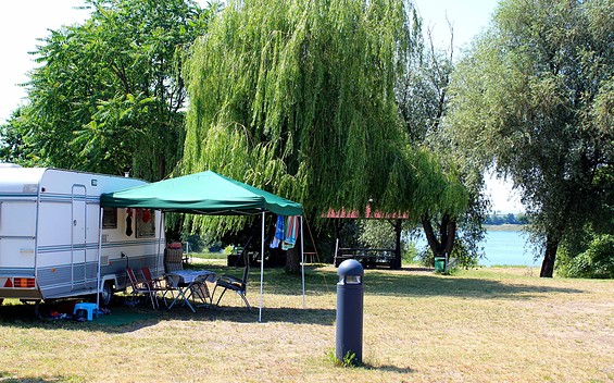 Caravanstellplatz Mühlberg, Foto: Christoph Nawroth, Lizenz: Christoph Nawroth