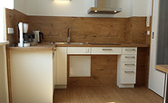 Küche unterfahrbar, Foto: Georg Bartsch, Lizenz: Seyffarth-Bartsch GbR