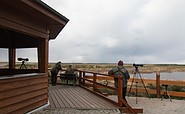 Fotografen an dem Pavillon des Aussichtspunktes, Foto: Kathrin Winkler, Lizenz: Tourismusverband Lausitzer Seenland e.V.