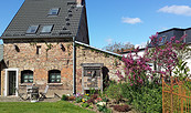 Gartenansicht Cottage im Fläming, Foto: Seyffarth-Bartsch GbR