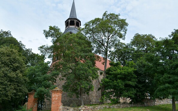 Dorfkirche Schmölln, Foto: Anja Warning