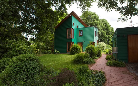 Grünes Holzhaus Altkünkendorf, Foto: Gundula Lütgert