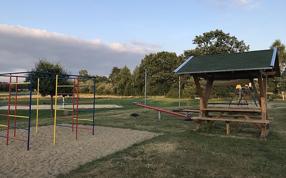 Spielplatz Ahrensdorf, Foto: Anet Hoppe