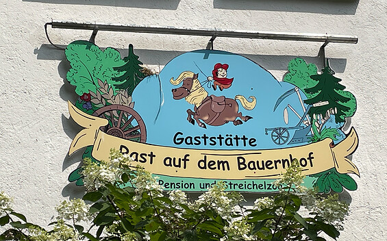 Rast auf dem Bauernhof Zeuthen, Foto: Petra Förster, Lizenz: Tourismusverband Dahme-Seenland e.V.