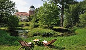 Ruhe und Idylle im Burgpark Lenzen, Foto: Diethelm Wulfert, Lizenz: Tourismusverband Prignitz e.V.