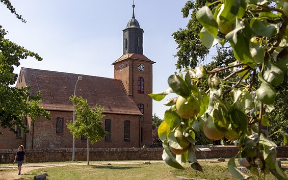 Quitzow-Kirche Rühstädt, Foto: Scotty Scout, Lizenz: TMB-Fotoarchiv