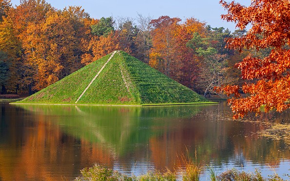 Seepyramide im Branitzer Park, Foto: Andreas Franke, Lizenz: CMT Cottbus