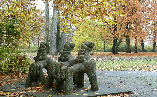 Skulpturen im Blechenpark, Foto: Ingrid Schmeißer, Lizenz: Ingrid Schmeißer