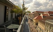 Terrasse mit Blick über die Stadt , Foto: Restaurant &quot;Loft&quot;