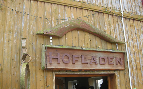 Hofladen Straußenhof Berkenlatten, ostrich farm shop
