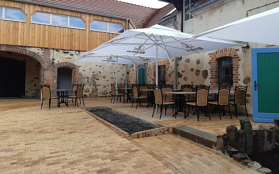 Innenhof des Restaurant Sonnenhof 1864, Foto: Eckhard Hoika, Lizenz: Eckhard Hoika