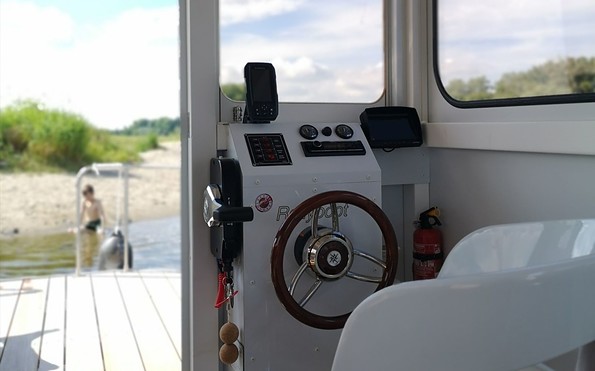 Glücksboote - Steuerstand, Foto: Jane Berger, Lizenz: Glücksboote