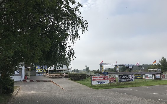 Gaststätte F1 an der Kart Bahn , Foto: Anet Hoppe