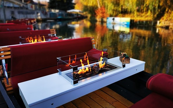 Boat ride with fireplace, Foto: Spreehafen Burg, Lizenz: Spreehafen Burg