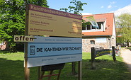 Eingang Kunsthandwerkerhof Thomsdorf, Foto: Anet Hoppe