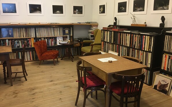 Buchhandlung &amp; Antiquariat Nils Graf in Fürstenwerder, Foto: Anja Warning
