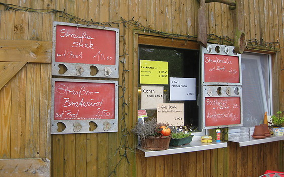 Straußenhof Berkenlatten Hofimbiss, Foto: Anet Hoppe