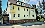 In diesem Haus befindet sich die Ferienwohnung Schönwälder, Foto: Ulrike Haselbauer, Lizenz: TV Lausitzer Seenland e.V.