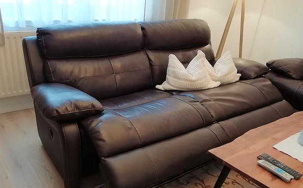 Sofa mit elektrischer Relaxliegefunktion , Foto: Laura Schmidt, Lizenz: TV Lausitzer Seenland e.V.