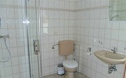 Bad mit Dusche und WC, Foto: B. Witschaß, Lizenz: Familie Witschaß