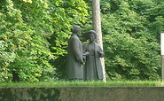 Sculptural Group, Clara Zetkin and Rosa Luxemburg, Foto: U. Krzeszowski, Lizenz: Tourist Information Centre Birkenwerder