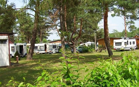 View of the "Neue Scheune" campsite, Foto: Campingplatz Neue Scheune