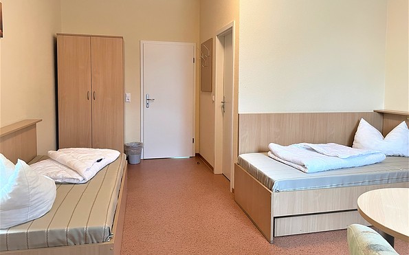 Living example: Living and sleeping area separate beds, Foto: Ulrike Haselbauer, Lizenz: TV Lausitzer Seenland e.V.