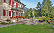 Terrasse mit Eingang zum Restaurant, Foto: Alexander Vetter, Lizenz: Hotel Waldhaus Prieros/Ein Hotel der PRIEDOM Grundbesitz GmbH