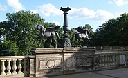 Pegasus-Figuren im Belvedere Pfingstberg, Foto: Geertje Wieck, Lizenz: TMB-Fotoarchiv