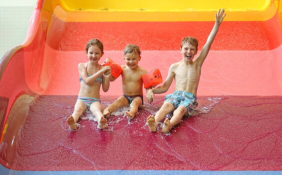 Blu - The sports and leisure pool at Brauhausberg