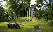 Picknick am Askanierturm, Foto: face/Jürgen Rocholl, Lizenz: Gemeinde Schorfheide