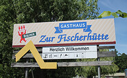 Zur Fischerhütte Blossin neben der Fischerei am Wolziger See, Foto: Pauline Kaiser, Lizenz: Tourismusverband Dahme-Seenland e.V.