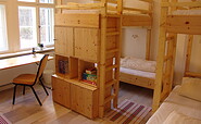 Multi-bed room, Foto: E.C.A. Haus Birkenhain